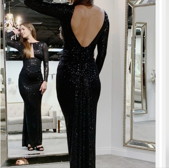 Nicole Bakti Gown - Picture 6 of 13